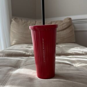 Starbucks Reserve Crimson Tumbler with Black Straw NWT